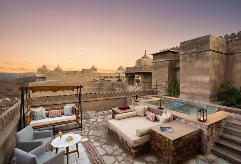 Люкс с гидромассажем, Six Senses Fort Barwara, Sawai Madhopur