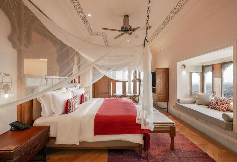 جناح مزود بجاكوزى, Six Senses Fort Barwara, Sawai Madhopur