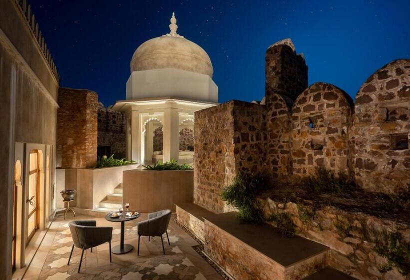 جناح مزود بحمام سباحة, Six Senses Fort Barwara, Sawai Madhopur