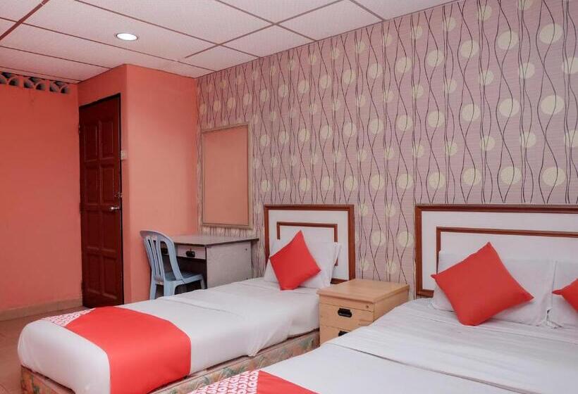 חדר דלוקס לשלושה, Oyo 90167  Tiara