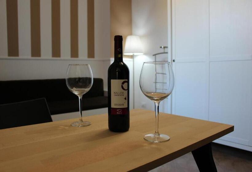 四人标准间, Calìu