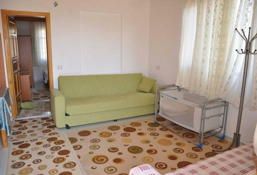 침실 1개 아파트, Jet Pension