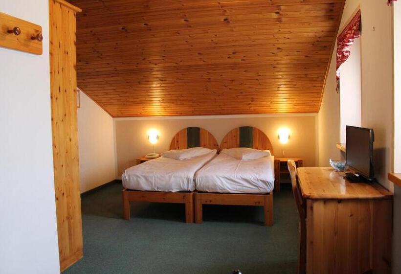 غرفة إقتصادية, Mont Velan