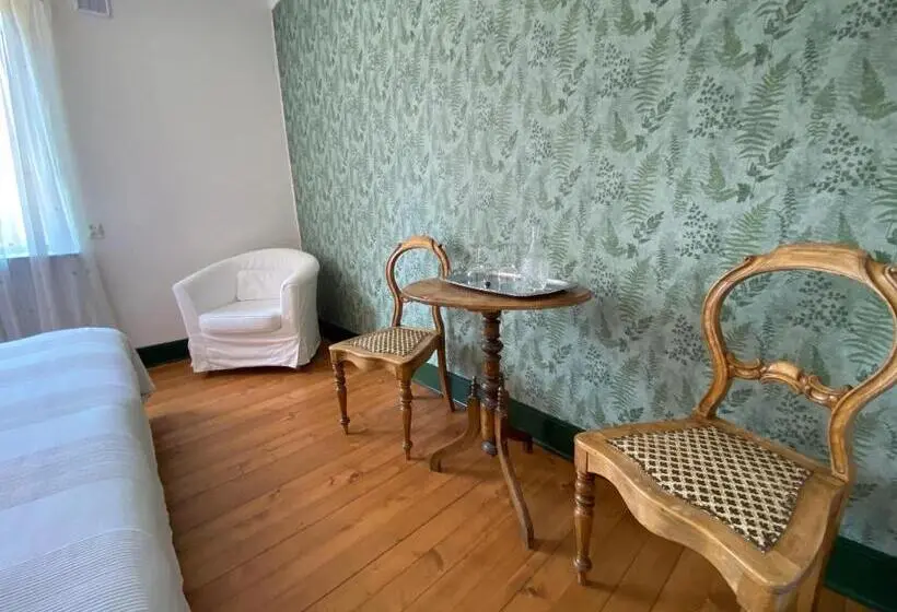 バス共有のスタンダードルーム, Villa Karllösa Bed And Breakfast