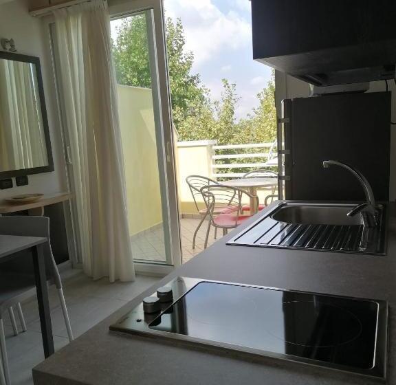 דירת חדר, Residence Renadoro