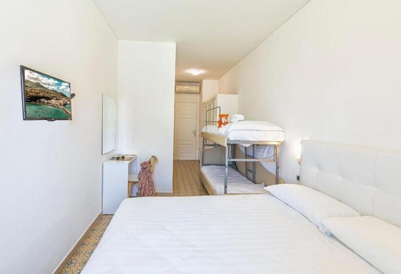 חדר אקונומי לארבעה, Le Canne Family Resort & Spa