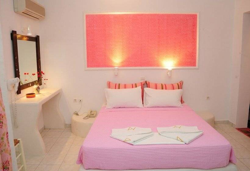 스탠다드 스튜디오, Annita's Village