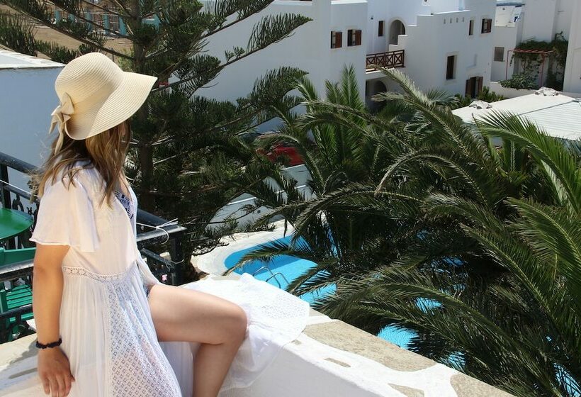 스탠다드 스튜디오, Annita's Village