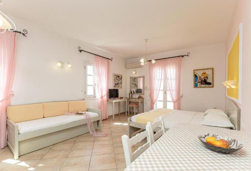 스탠다드 트리플 룸, Annita's Village