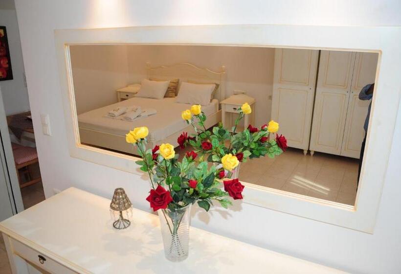 침실 1개 아파트, Annita's Village