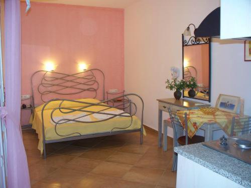 스탠다드 스튜디오, Annita's Village