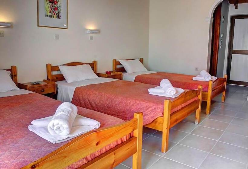 Triple Room Sea View, Benitses Arches