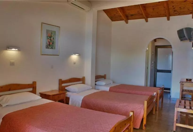 Chambre Triple Standard Vue Mer, Benitses Arches
