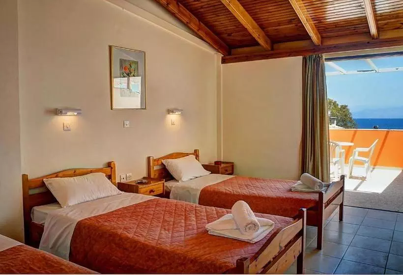 Chambre Triple Standard Vue Mer, Benitses Arches