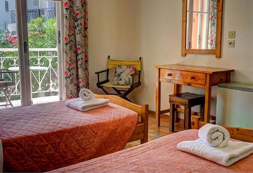 דירת שני חדרים, Benitses Arches