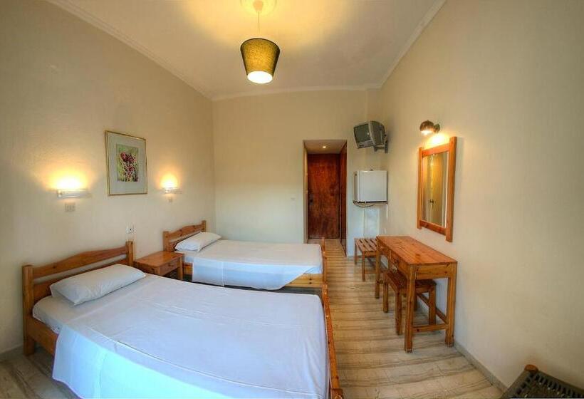 חדר אקונומי, Benitses Arches