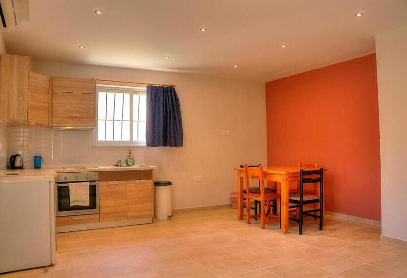 דירת חדר דלוקס, Benitses Arches