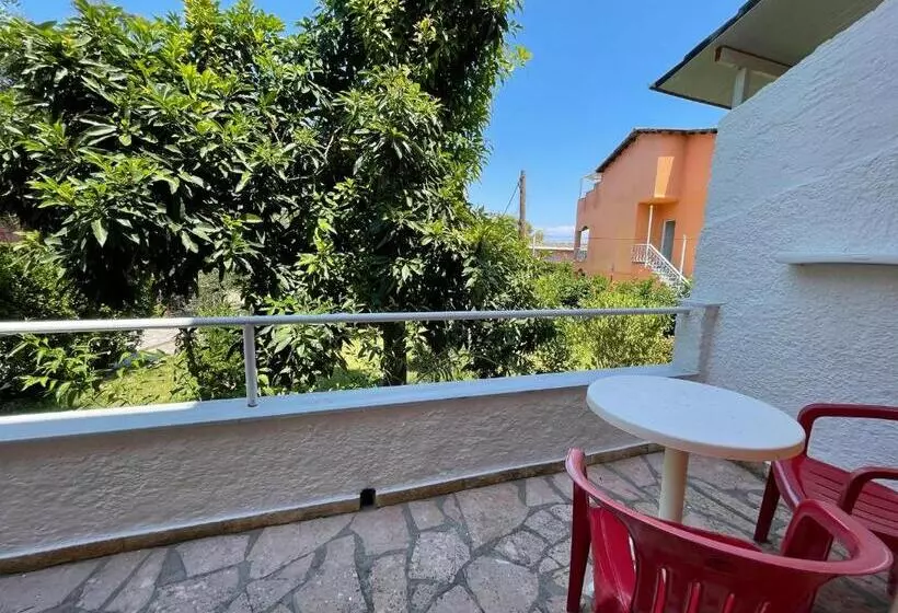 Studio Standard Vue Jardin, Benitses Arches