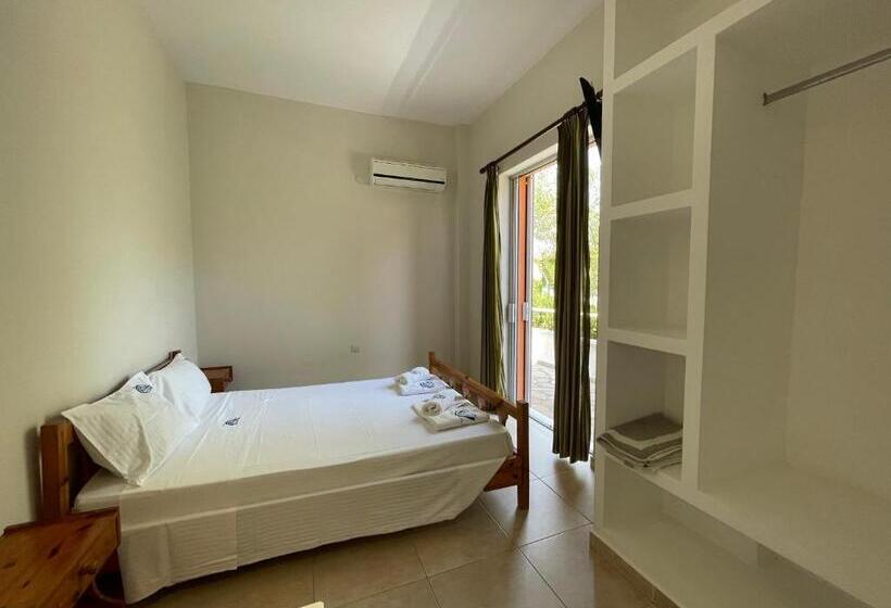 סטודיו סטנדרטי נוף לגינה, Benitses Arches