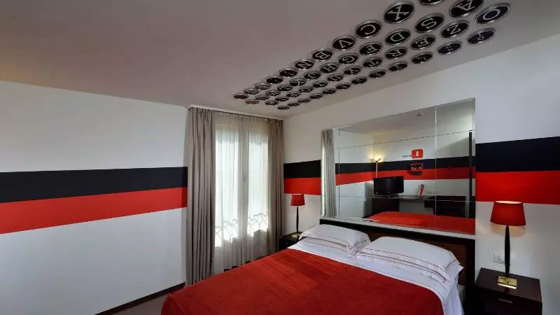 Superior Kolmen Hengen Huone, Best Western Titian Inn Hotel Treviso