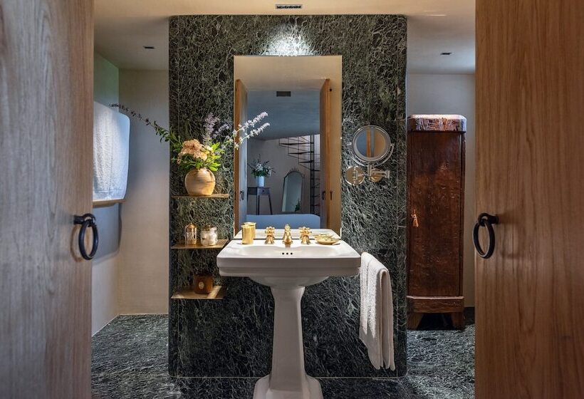 סוויטה, Castello Di Vicarello