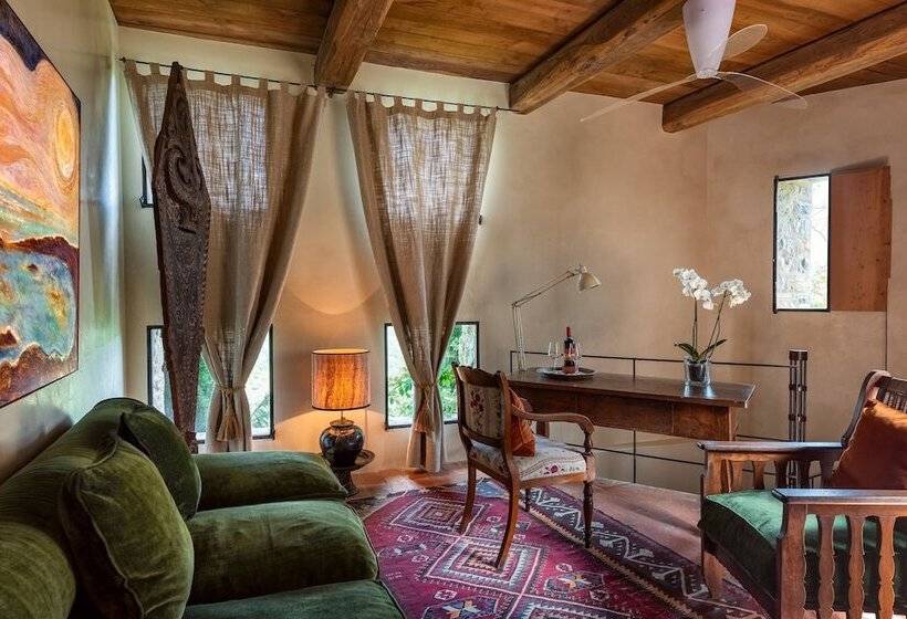 Люкс, Castello Di Vicarello