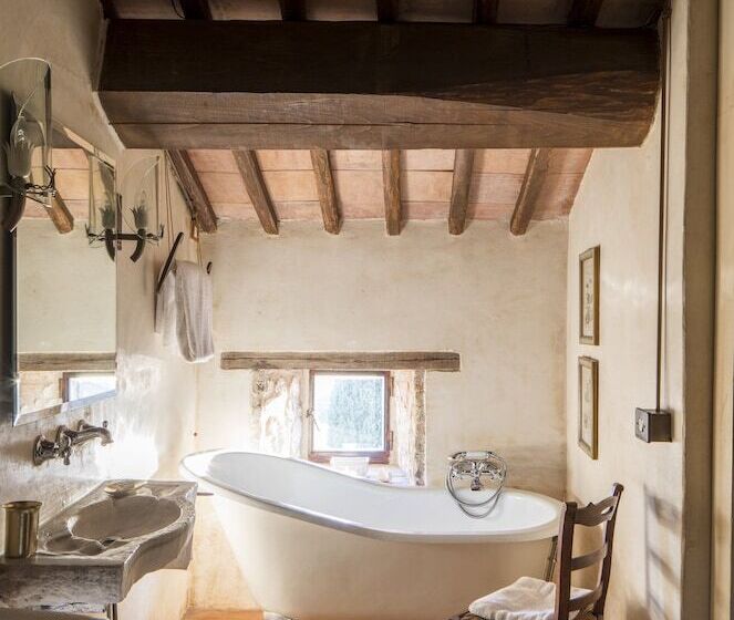 סוויטה, Castello Di Vicarello