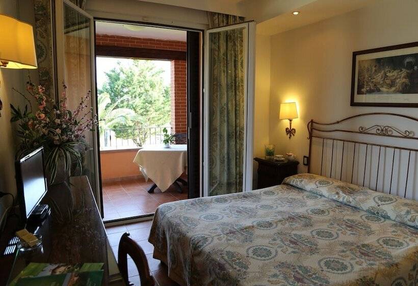 חדר סטנדרט לשלושה, Fattoria La Principina Hotel & Congress