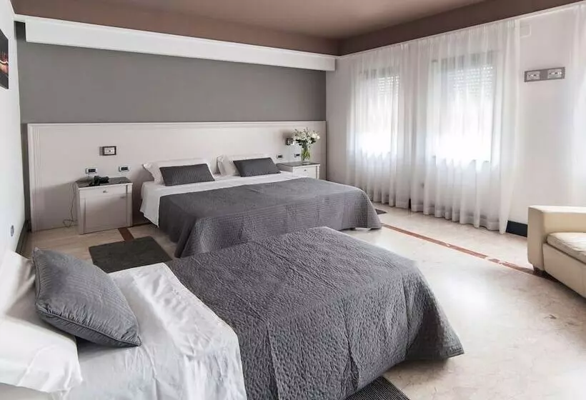 スタンダード4人部屋, Giulia Ocean Club