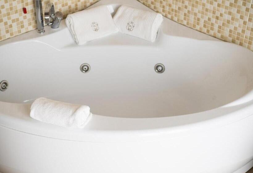 월풀욕조 주니어 스위트, Giulia Ocean Club