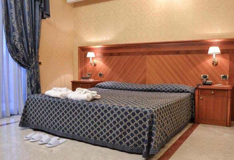 이코노미 룸, Giulia Ocean Club