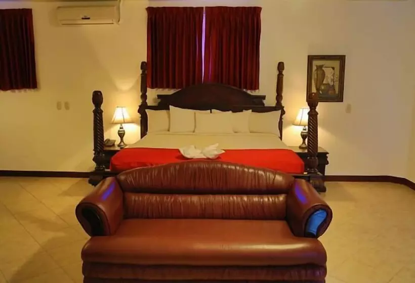 سوییت, Le Chateau