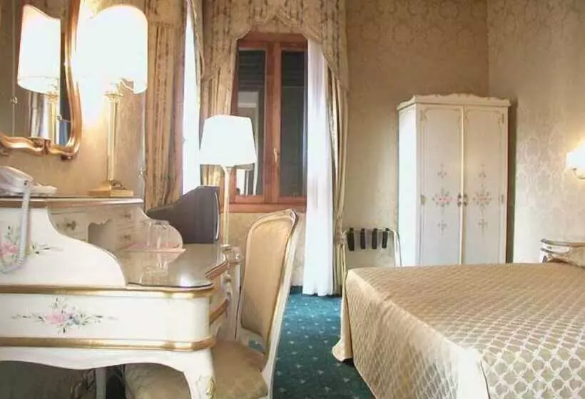 اتاق استاندارد, Locanda Correr