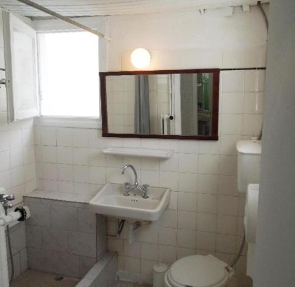 חדר סטנדרד יחיד חדר אמבטיה משותף, Miramare