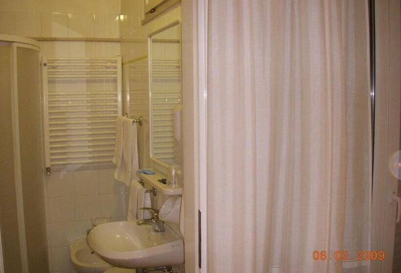 コンフォートトリプルルーム, Moresco   Piscina Beach Village