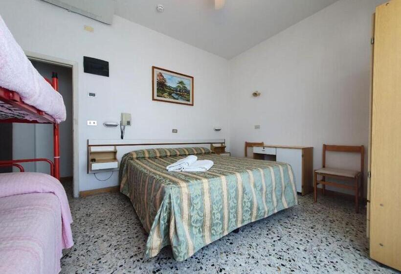 スタンダード４人部屋, Moresco   Piscina Beach Village