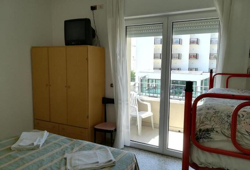 スタンダード４人部屋, Moresco   Piscina Beach Village