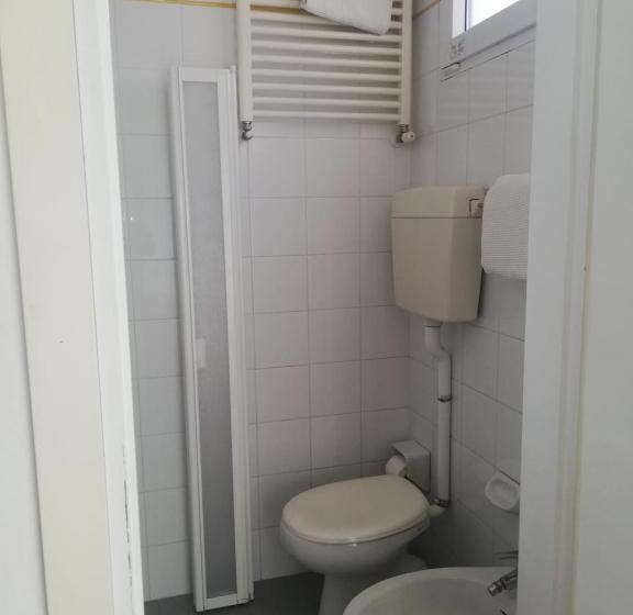 エコノミールーム, Moresco   Piscina Beach Village