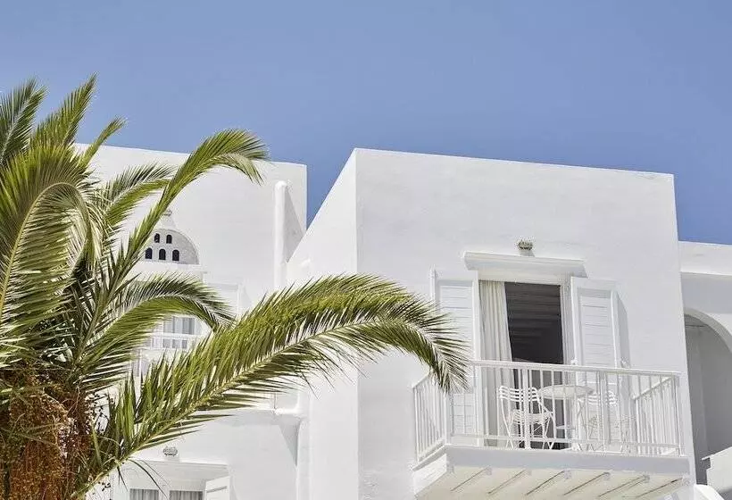 سوییت جونیور با چشم‌انداز دریا, Mr. And Mrs. White Tinos