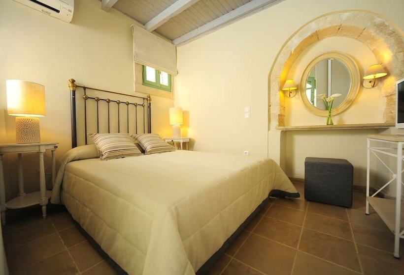 스탠다드 스튜디오, Mythos Suites Boutique