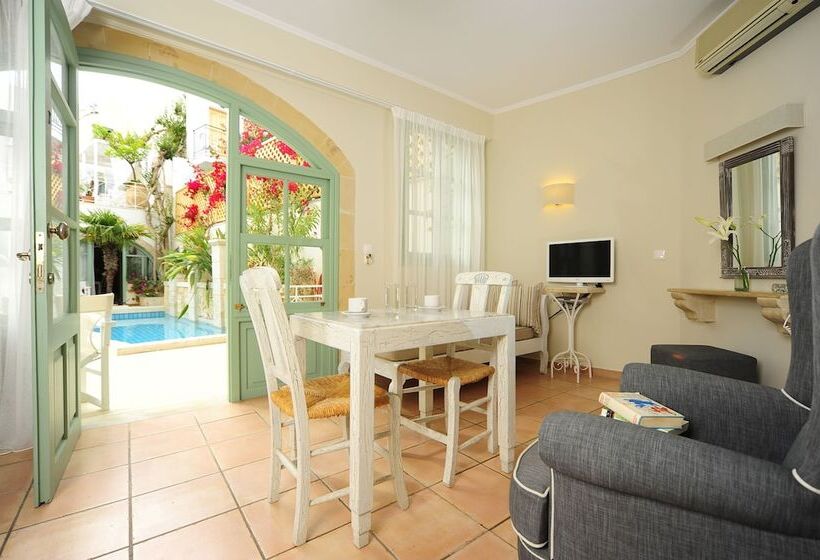 스탠다드 스튜디오, Mythos Suites Boutique