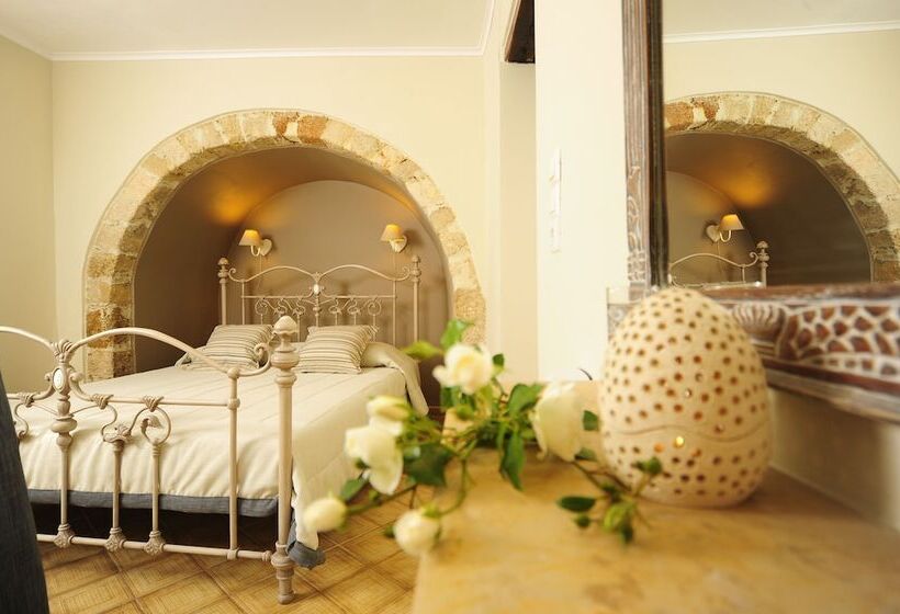ジュニアスイート, Mythos Suites Boutique