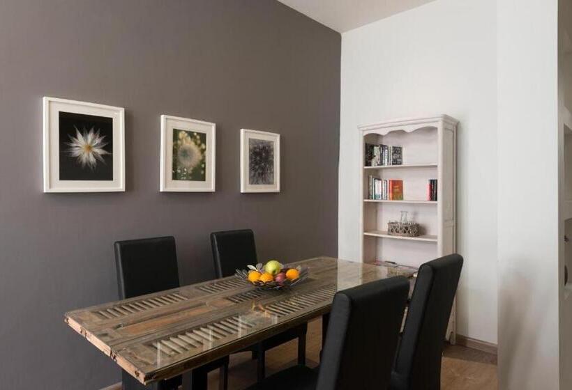 침실 2개 아파트, Mythos Suites Boutique