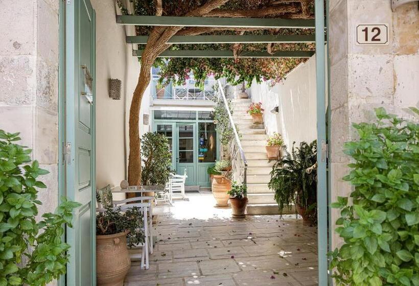 주니어 스위트, Mythos Suites Boutique