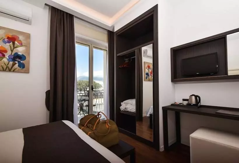 اتاق استاندارد سه نفره, Palma