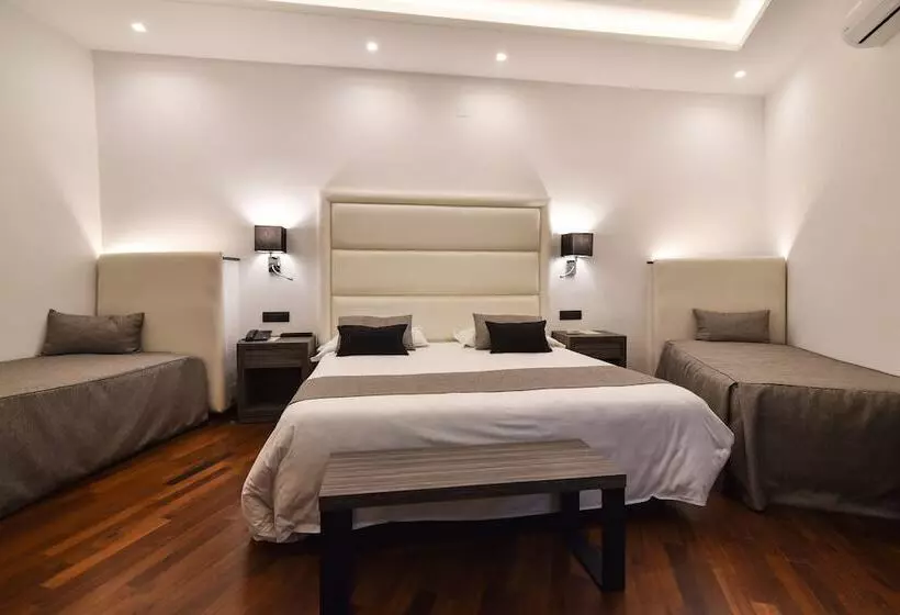 اتاق استاندارد چهار تخته, Palma