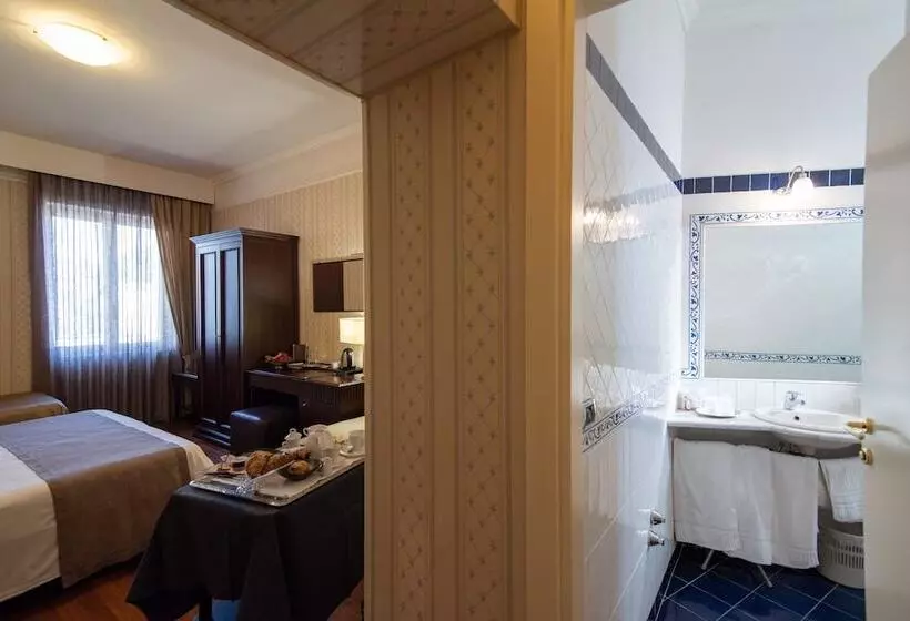 اتاق استاندارد چهار تخته, Palma