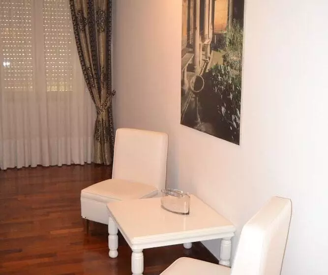 اتاق لوکس, Palma