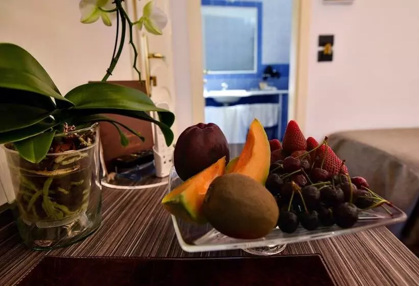 اتاق اکونومی, Palma