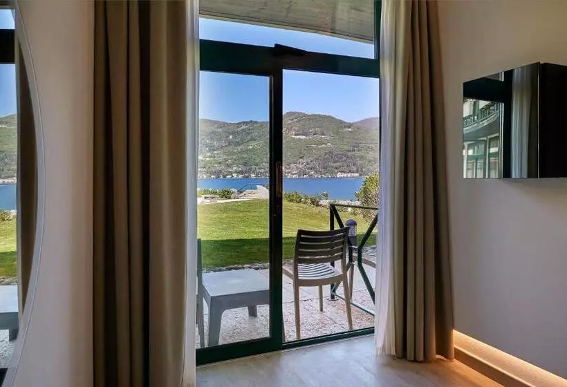 Superior room with lake view, Park Hotel Casimiro